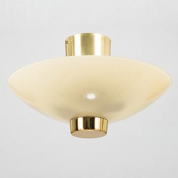 Paavo Tynell, a mid-20th century '9045' ceiling light for Taito.