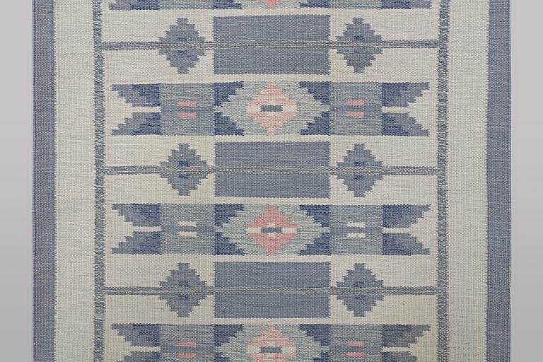 Ingegred Silow, a flat weave carpet, signed IS, ca 197 x 137 cm.