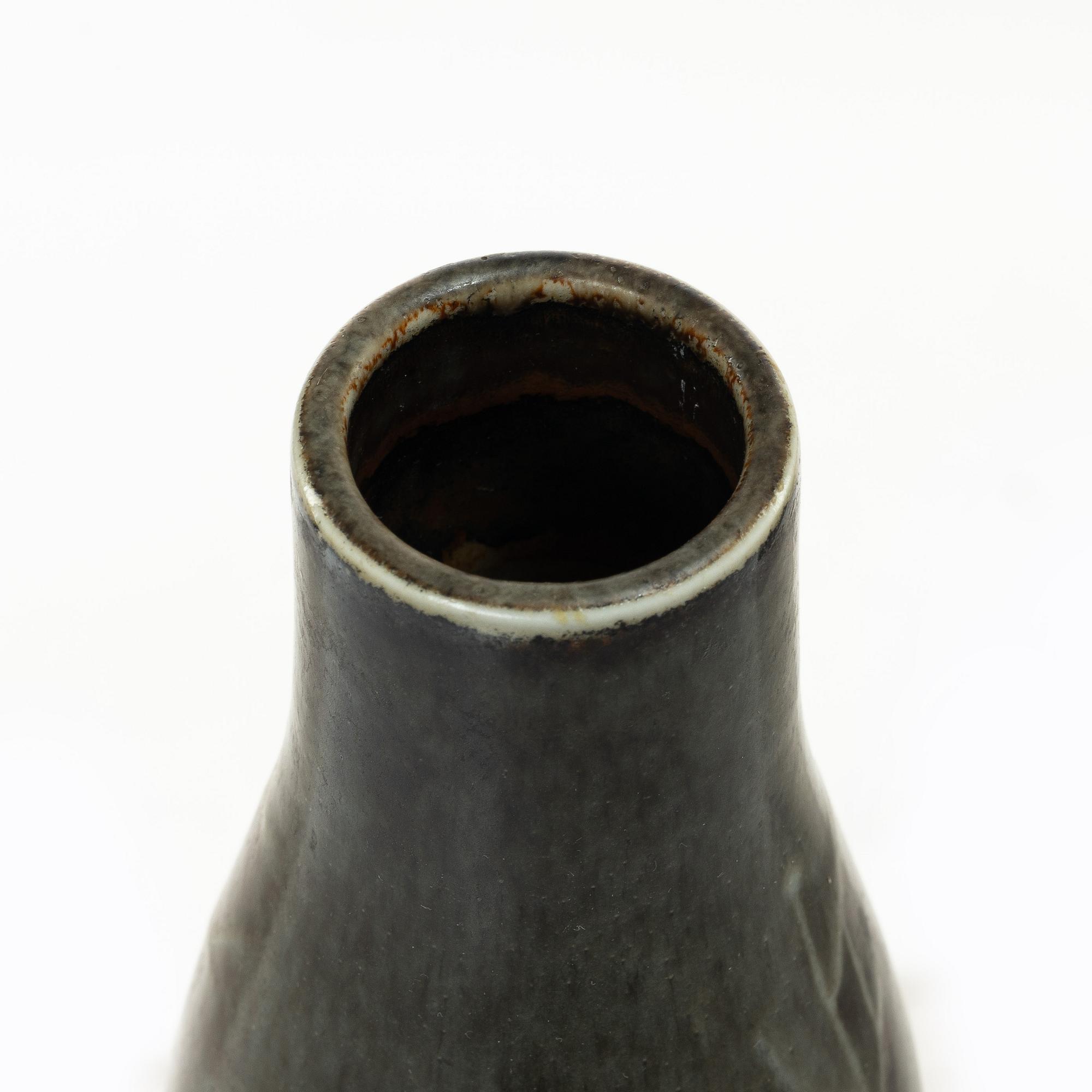 Carl-Harry Stålhane, A stoneware vase, Rörstrand, 1951–1973.