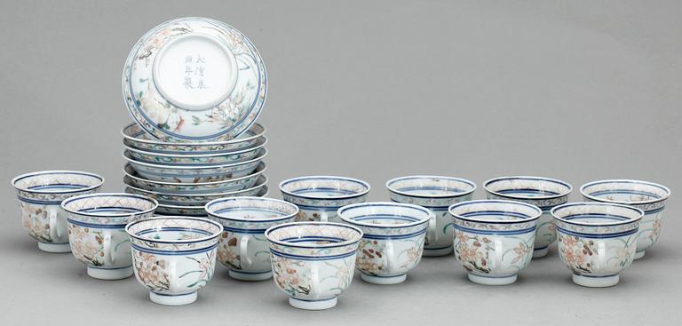 TEKOPPAR MED FAT. 9 st. Porslin, Kina. 1800/1900-tal.
