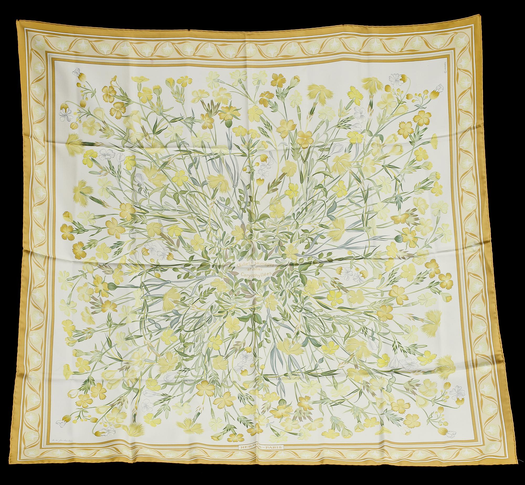 SCARF, siden, "Oeillets Sauvages", design Niki Goulandris , Hermès, Paris.