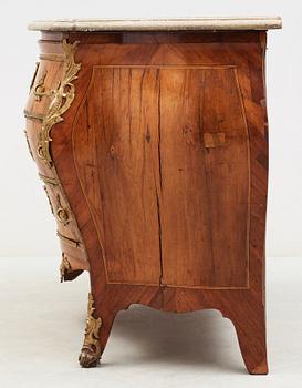 A Swedish Rococo commode by L. Nordin, not signed.