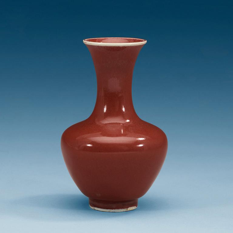 A sang de boef glazed vase, Qing dynasty, 18th Century.