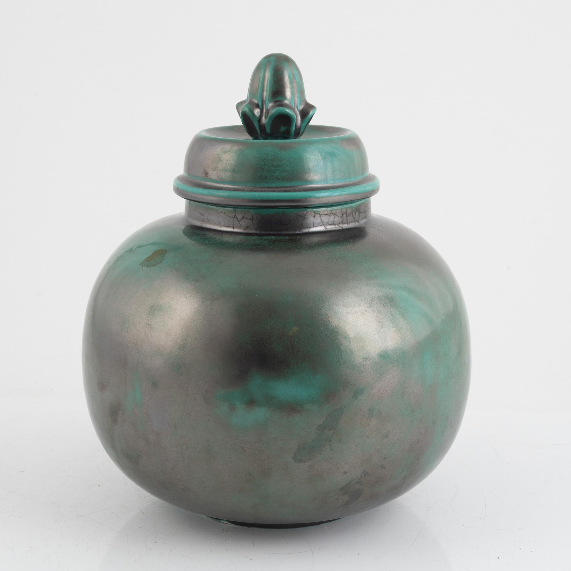 An earthenware urn with cover, Upsala-Ekeby, 1930's.