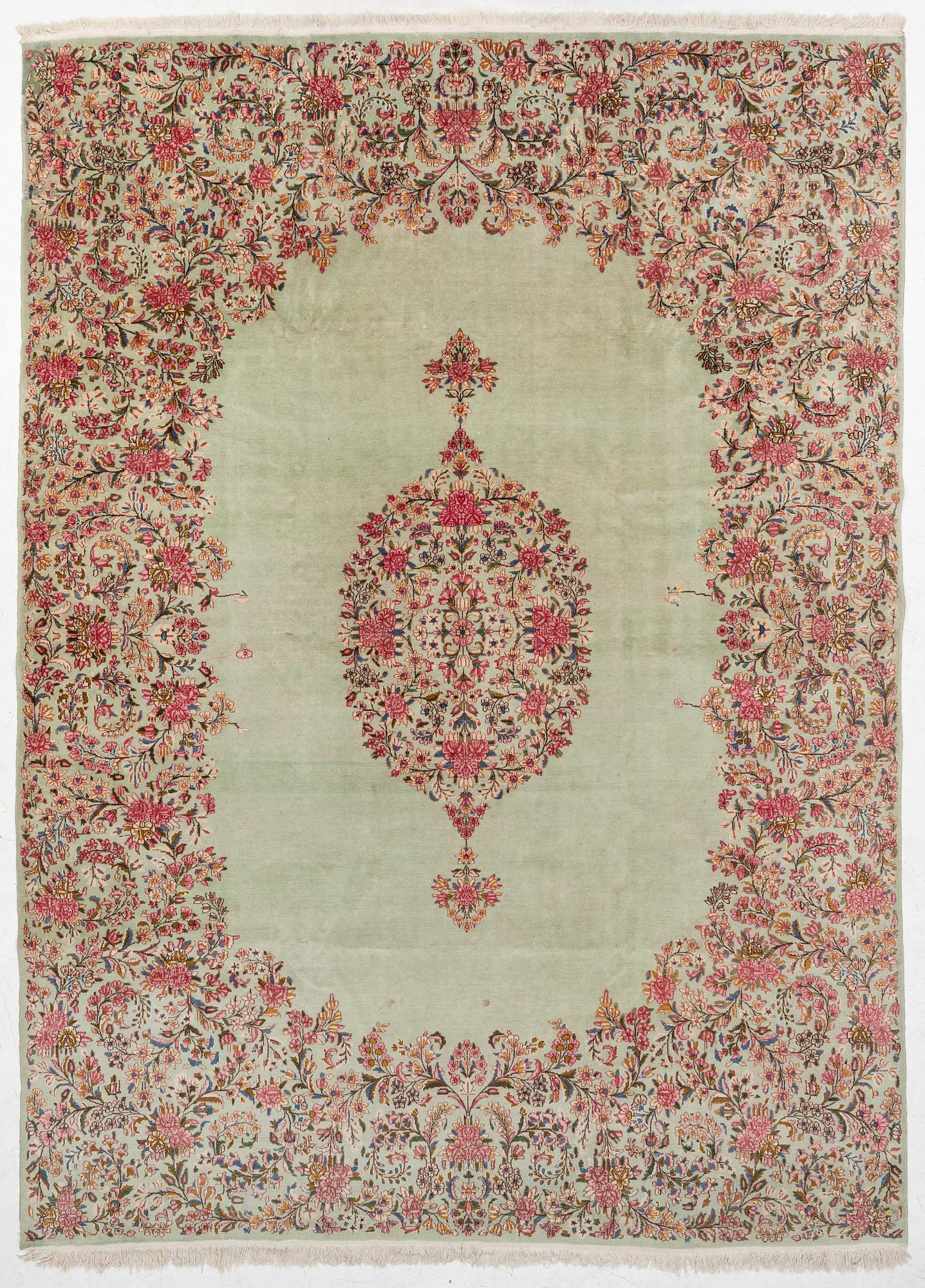 Matta, Kirman, ca 400 x 295 cm.