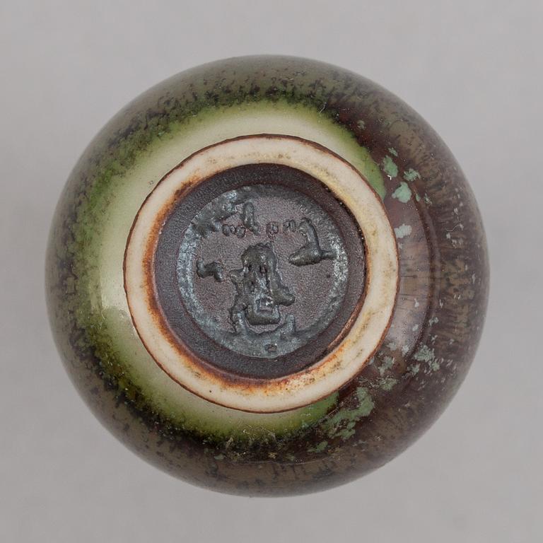 Berndt Friberg, a set of three miniature stoneware vases and two bowls, Gustavsbergs studio, mid 20th Century.