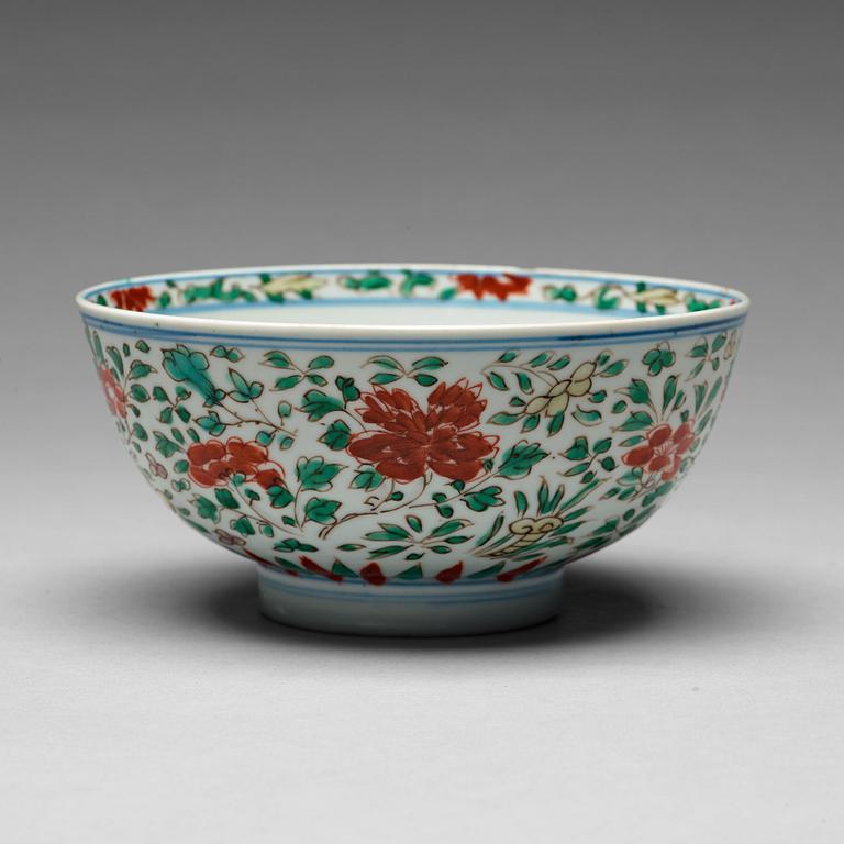 A wucai bowl, Ming dynasty, 17th century, with Chenghuas mark.