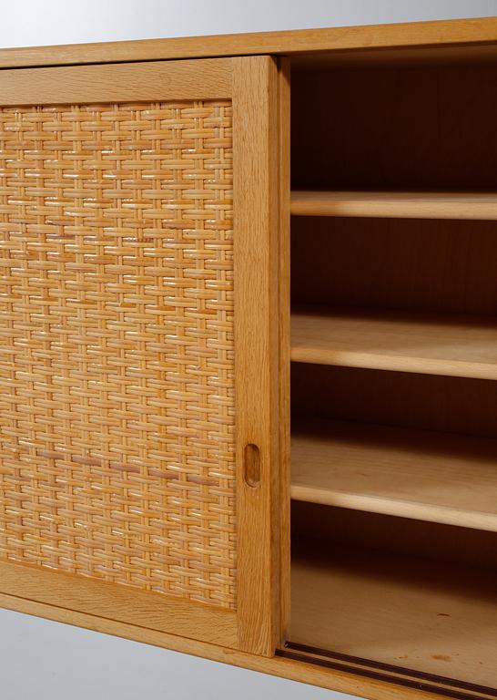 BOKHYLLA. Hans J Wegner, RY Möbler, Danmark, 1900-talets andra hälft.