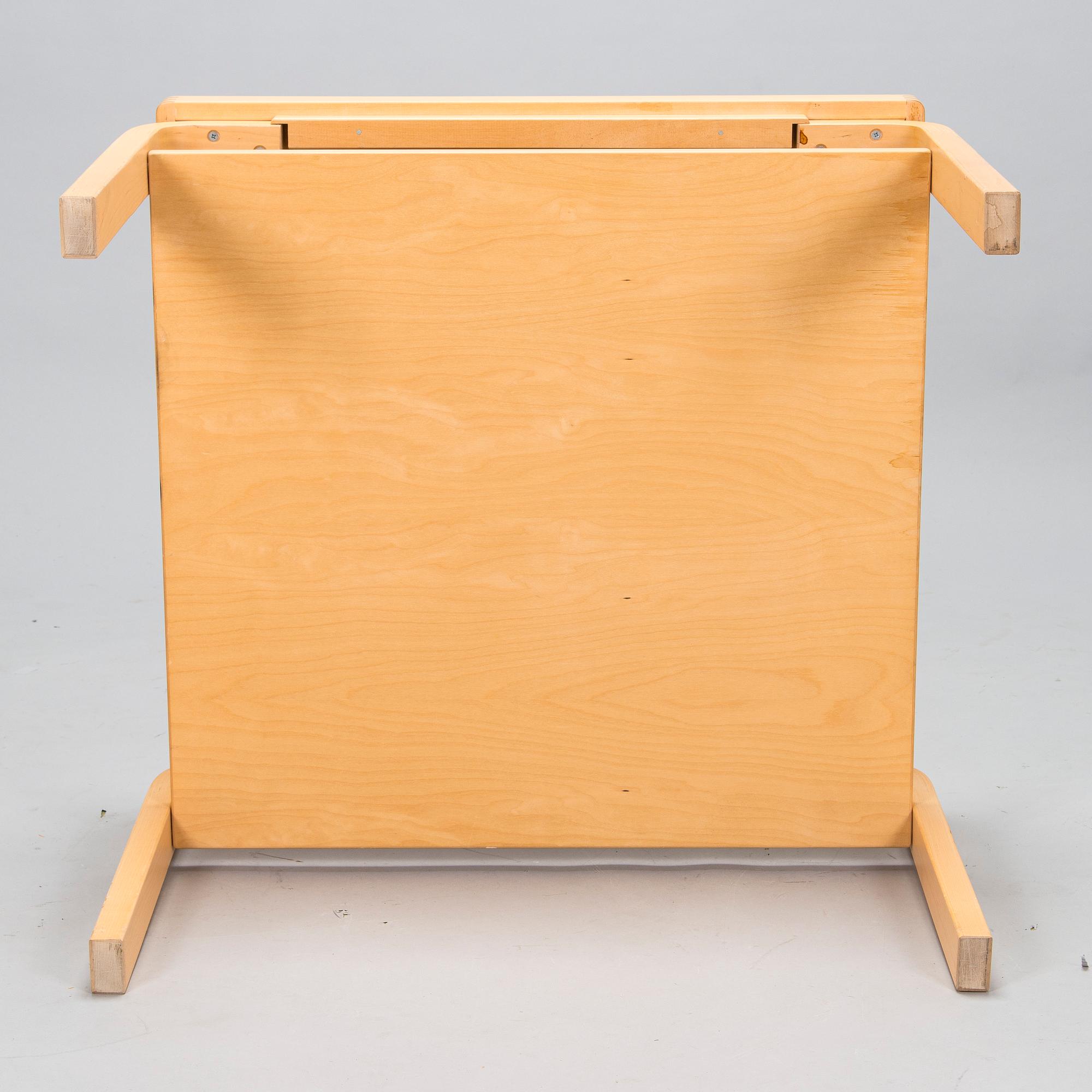 Aino Aalto, soffbord "910" Artek 1980-tal.