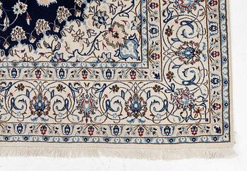 Carpet, Nain, approx. 300 x 200 cm.