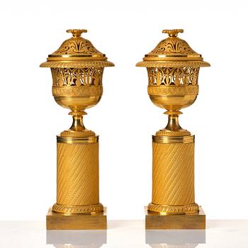 Casoletter, för ett ljus, ett par, Frankrike, 1800-talets början, Empire.
