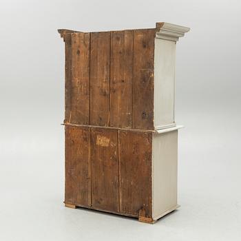 Skåp, Gustaviansk stil, omkring 1900.