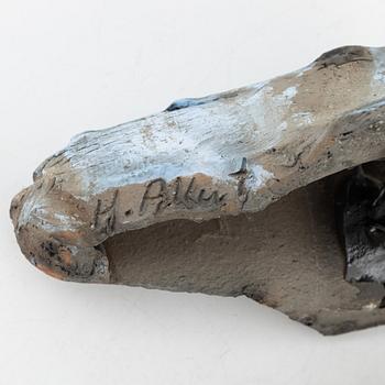 Henrik Allert, an animal's head.