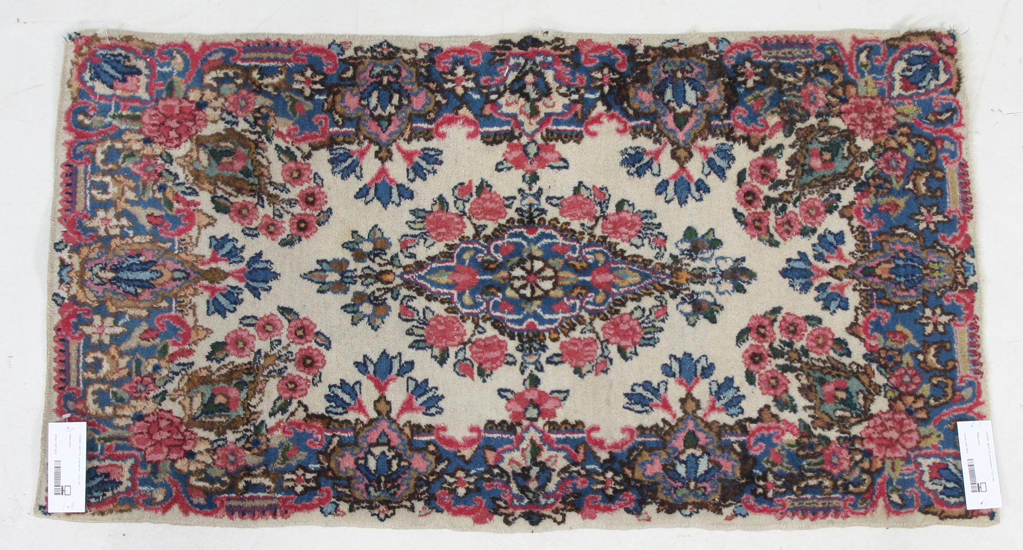 MATTA, orientalisk. 110 x 59.