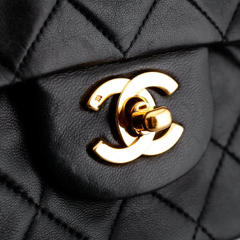 VÄSKA, Chanel.