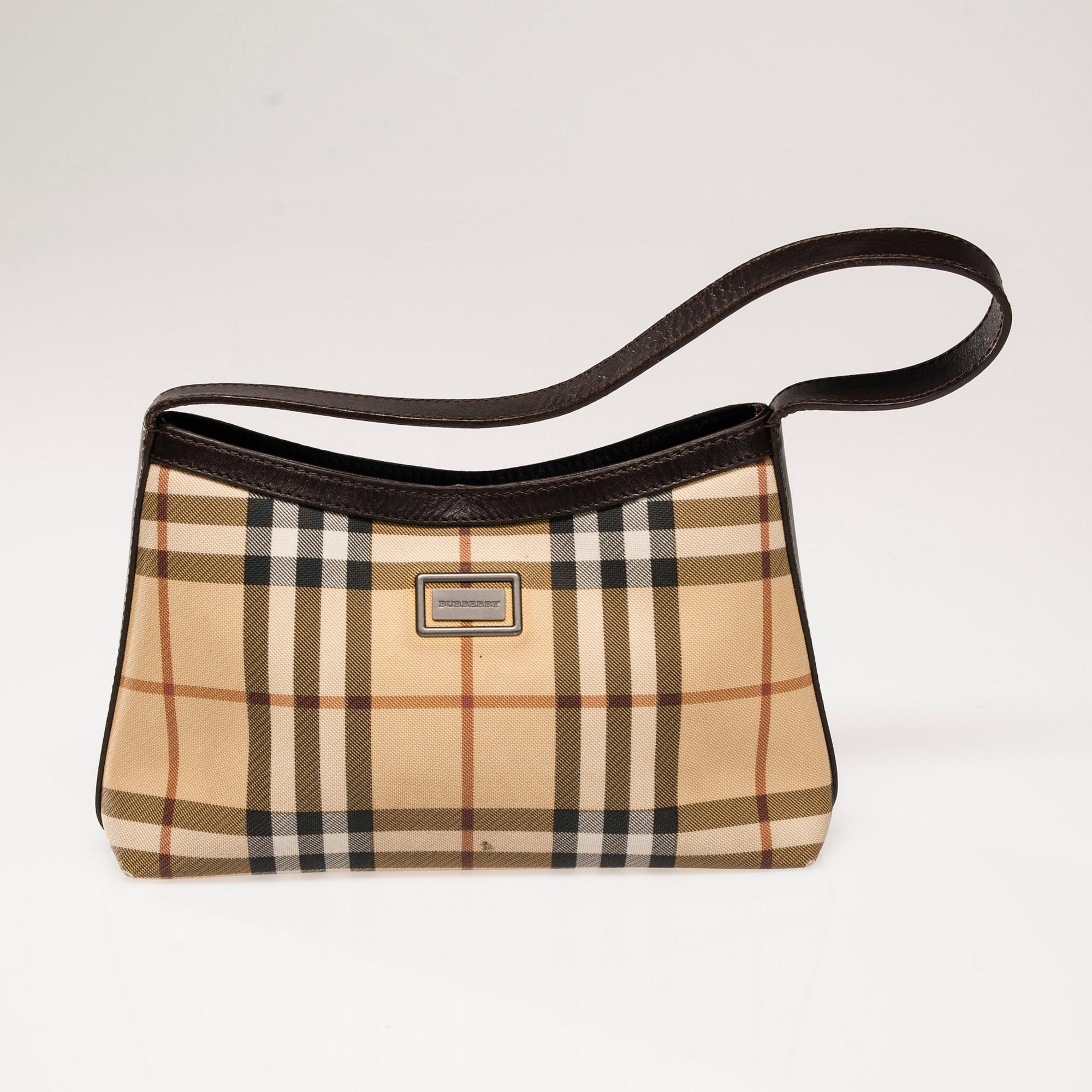 VÄSKA och NECESSÄR, Burberry.