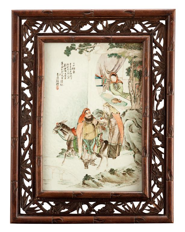 A finely painted plaque enameled with a figural scene, signed Wu Haifeng, early Republic era, dated 1913 (kui chou).