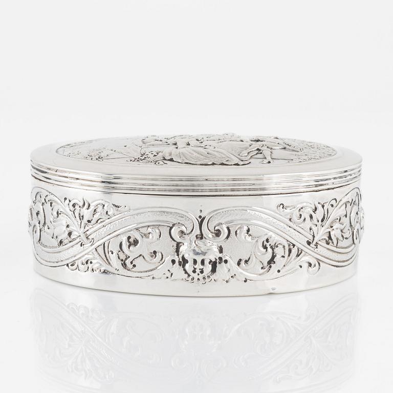 An English Silver Box, mark of Solomon Hougham, London 1799.