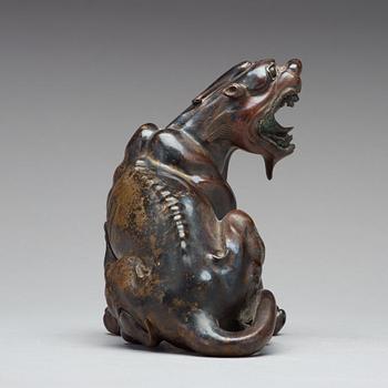FIGURIN, brons. Mytologiskt djur, 1600-tal.