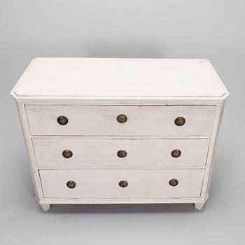 A Gustavian style chest of drawers, early 20th century.