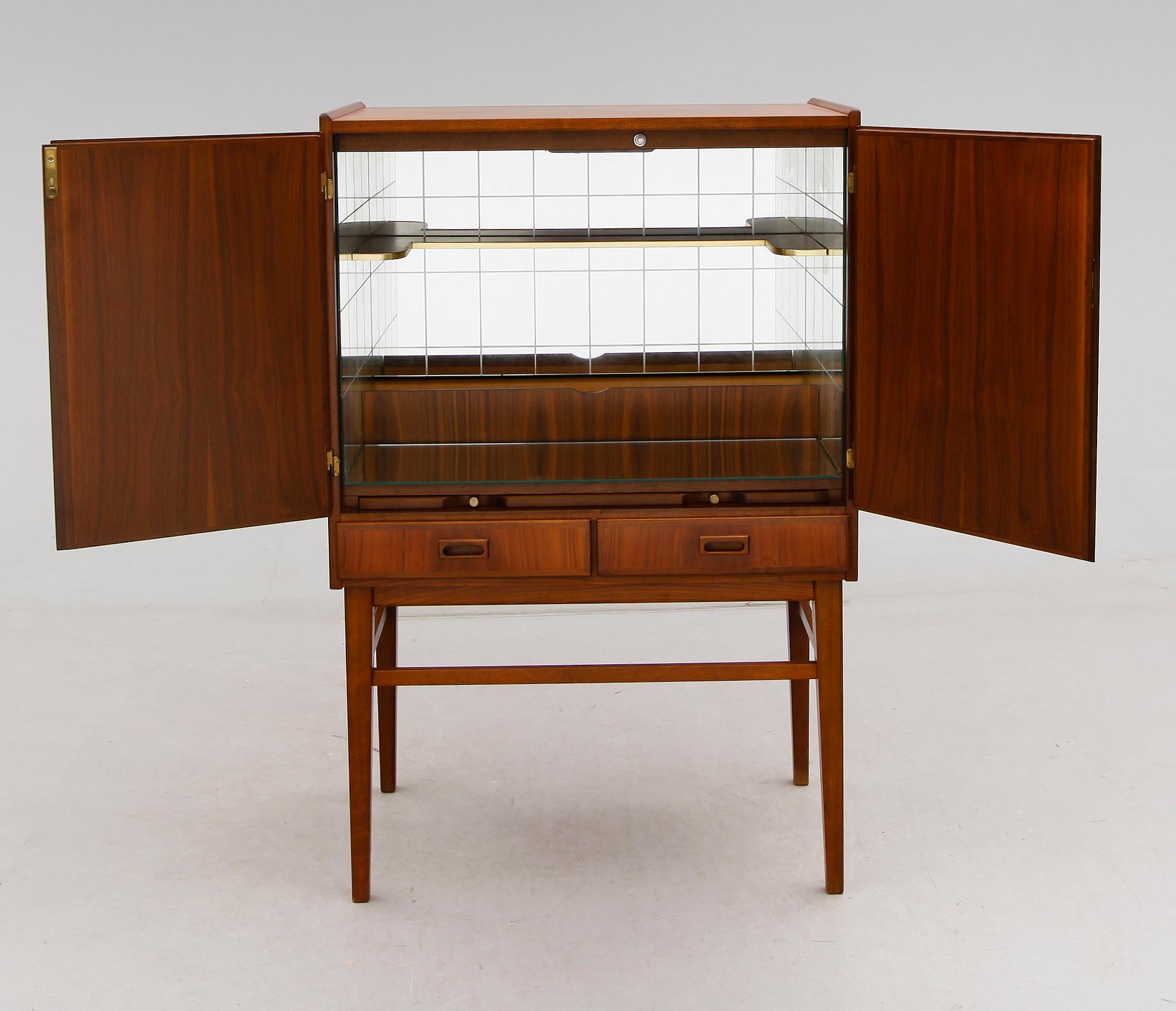 BARSKÅP, 1900-talets mitt.