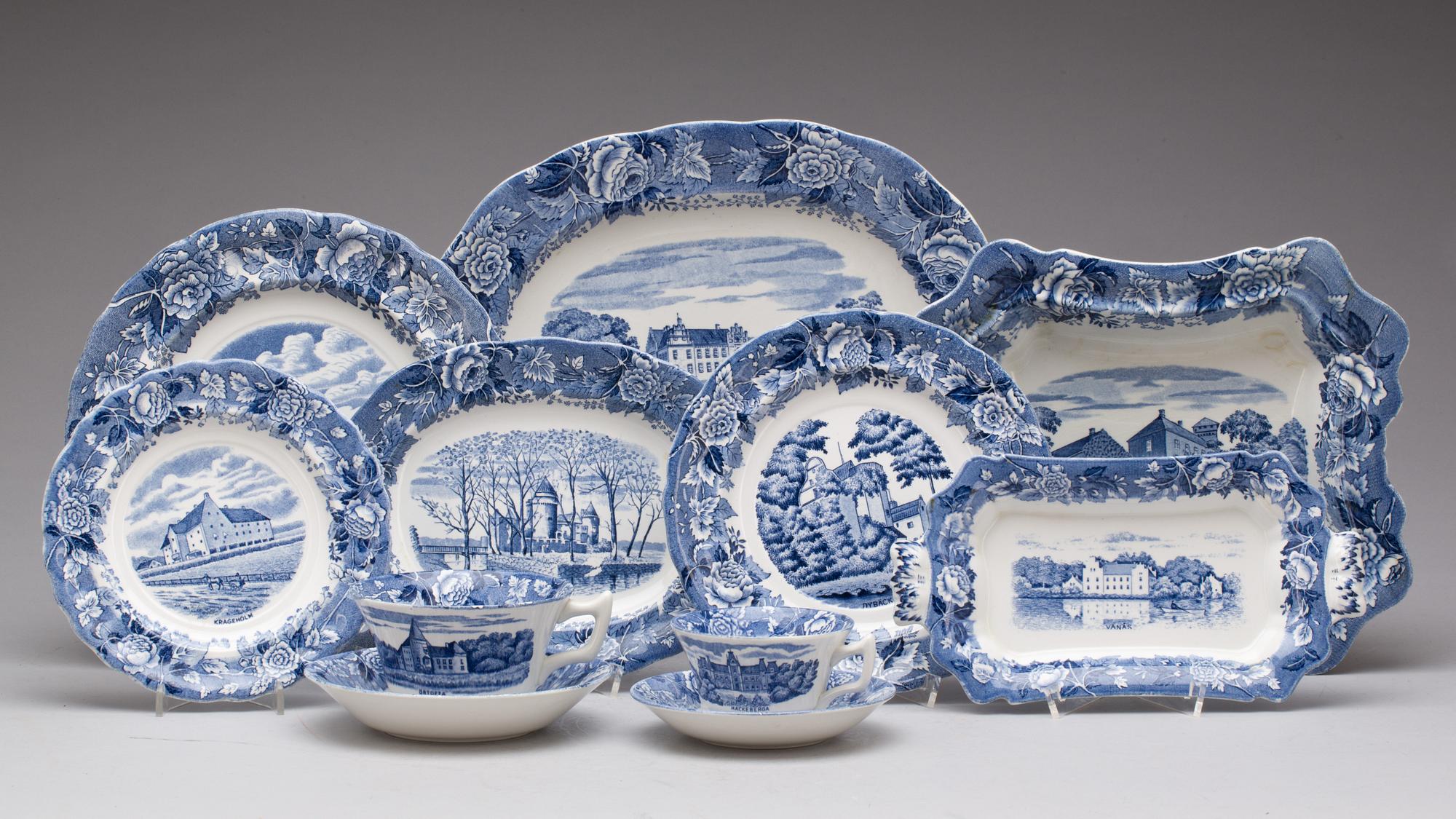 SERVISDELAR, 36 delar. Flintgods, Rörstrand "Skånska slott". 1900-tal.