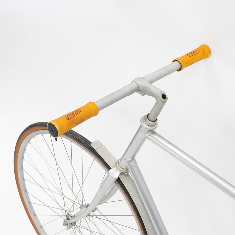 Cykel, Källemo 1995 av Sögreni Köpenhamn.