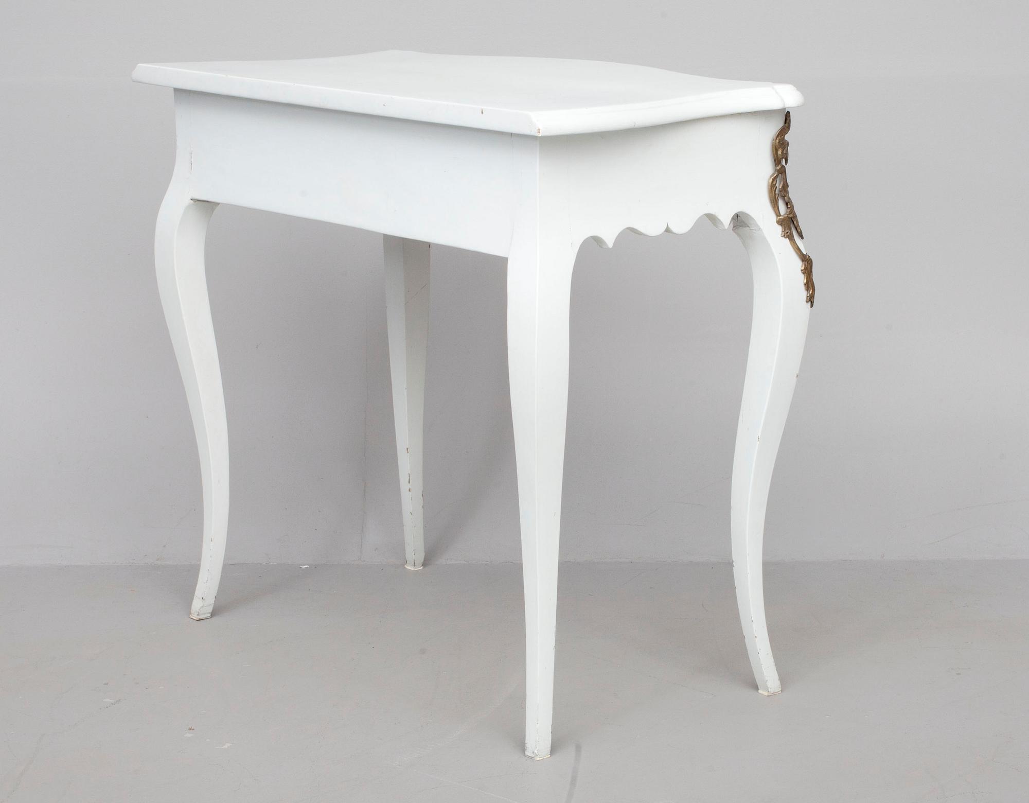 PÖYTÄ, rokokoo, 1700-luvun loppupuoli.