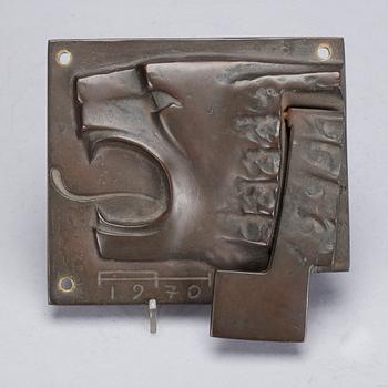 ARMAS HUTRI, skulptur, patinerad brons, signerad AH och daterad 1970.