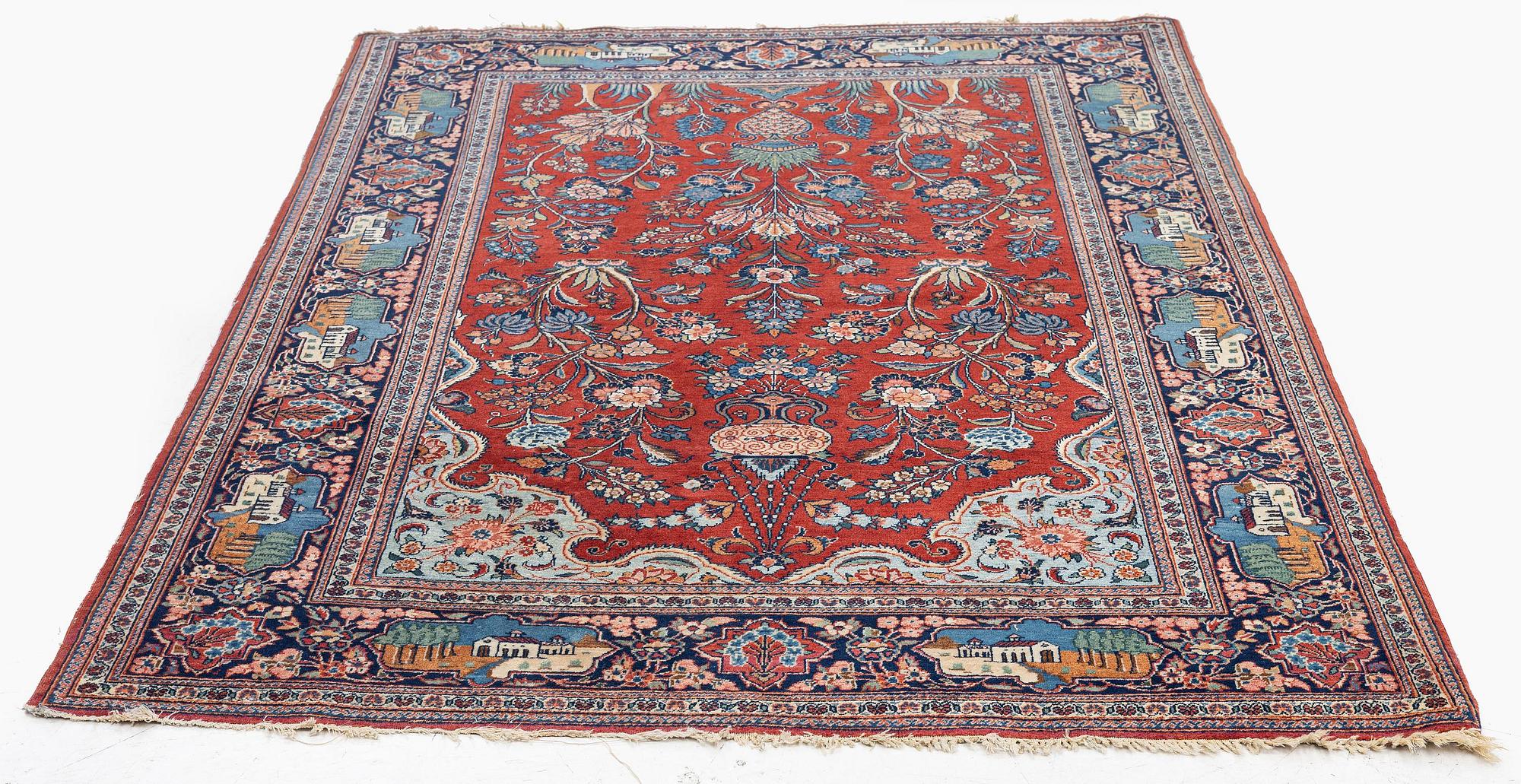 A semi-antique Kashan rug, Central Persia, c. 197 x 136 cm.