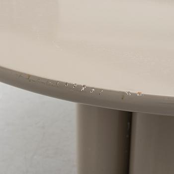 Matbord,  samtida tillverkning.