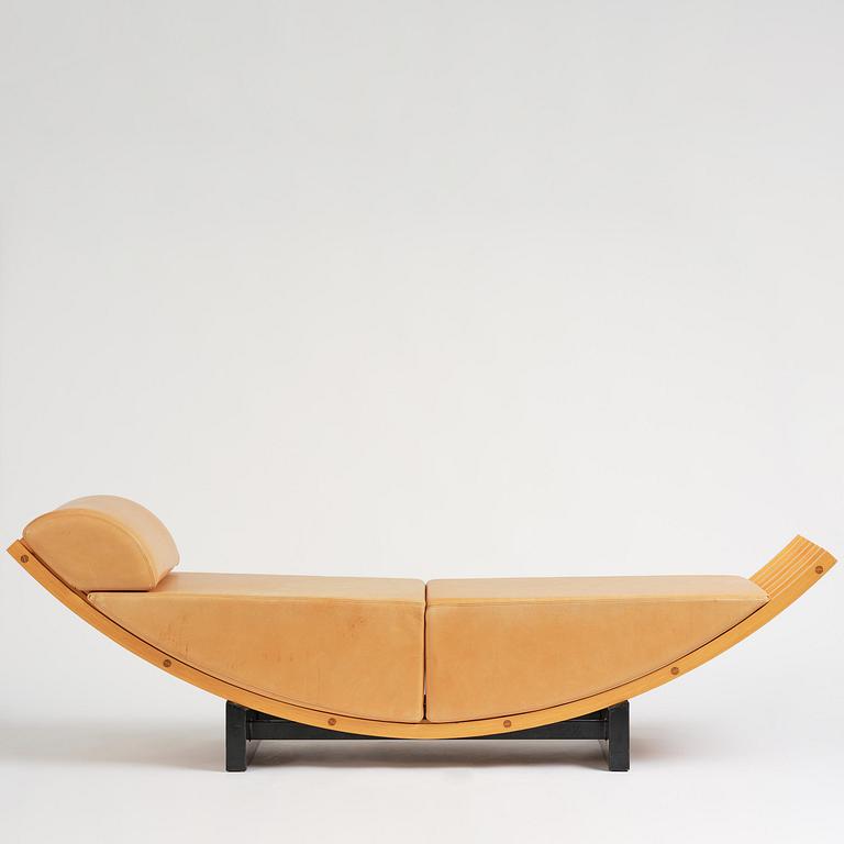 Jonas Bohlin, a "Concave" daybed, Källemo, Värnamo, post 1983.