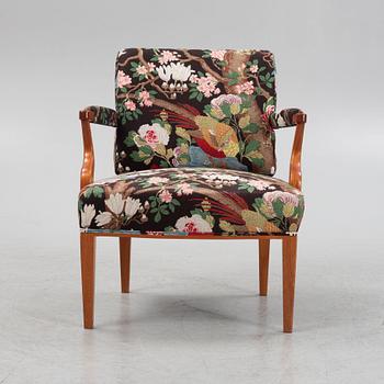 Josef Frank, karmstol, modell 969, Firma Svenskt Tenn.