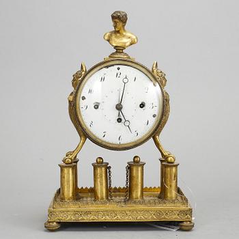 BORDSUR, förgylld mässing, 1800-talets slut.
