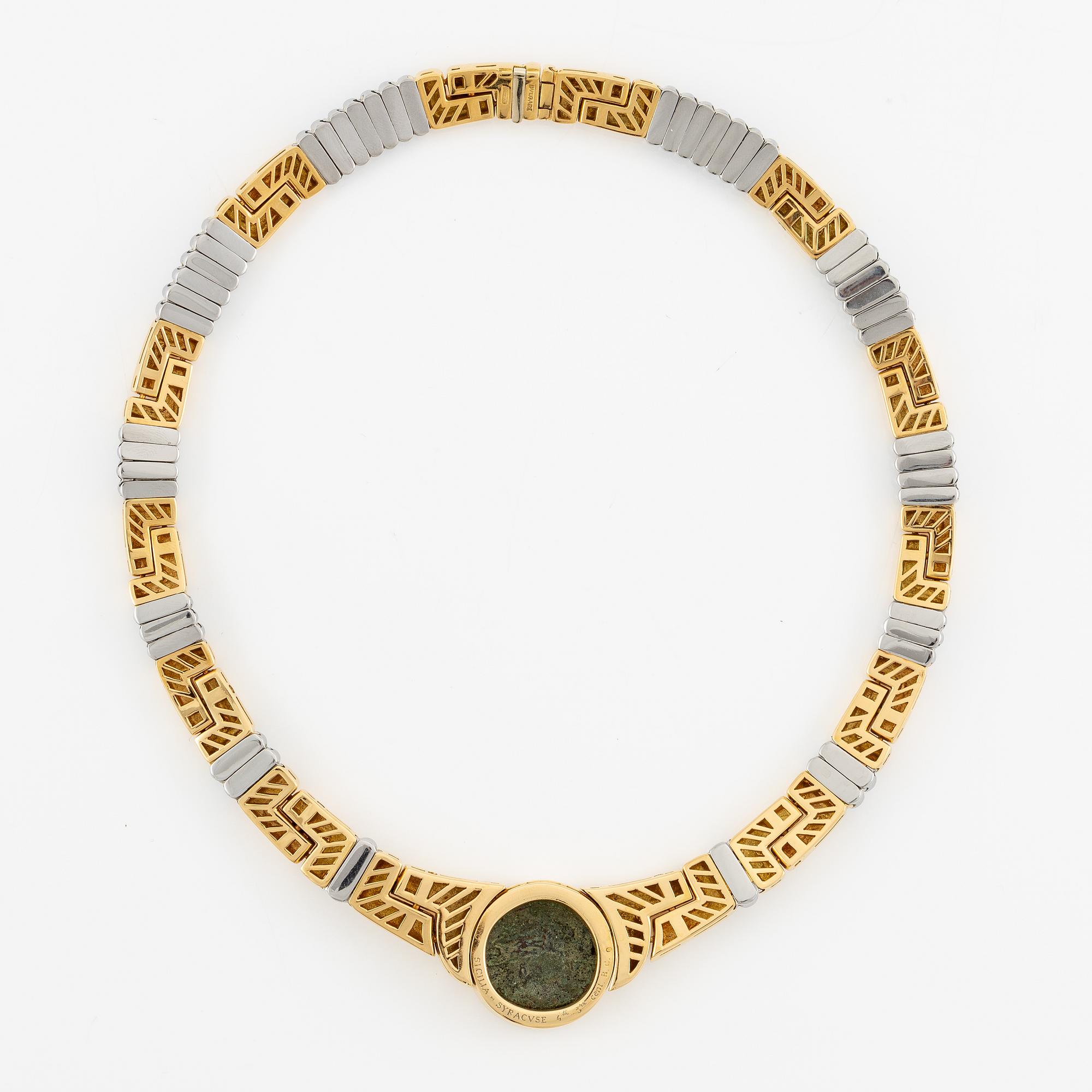 A Bulgari necklace "Monete" in 18K gold with an ancient coin.