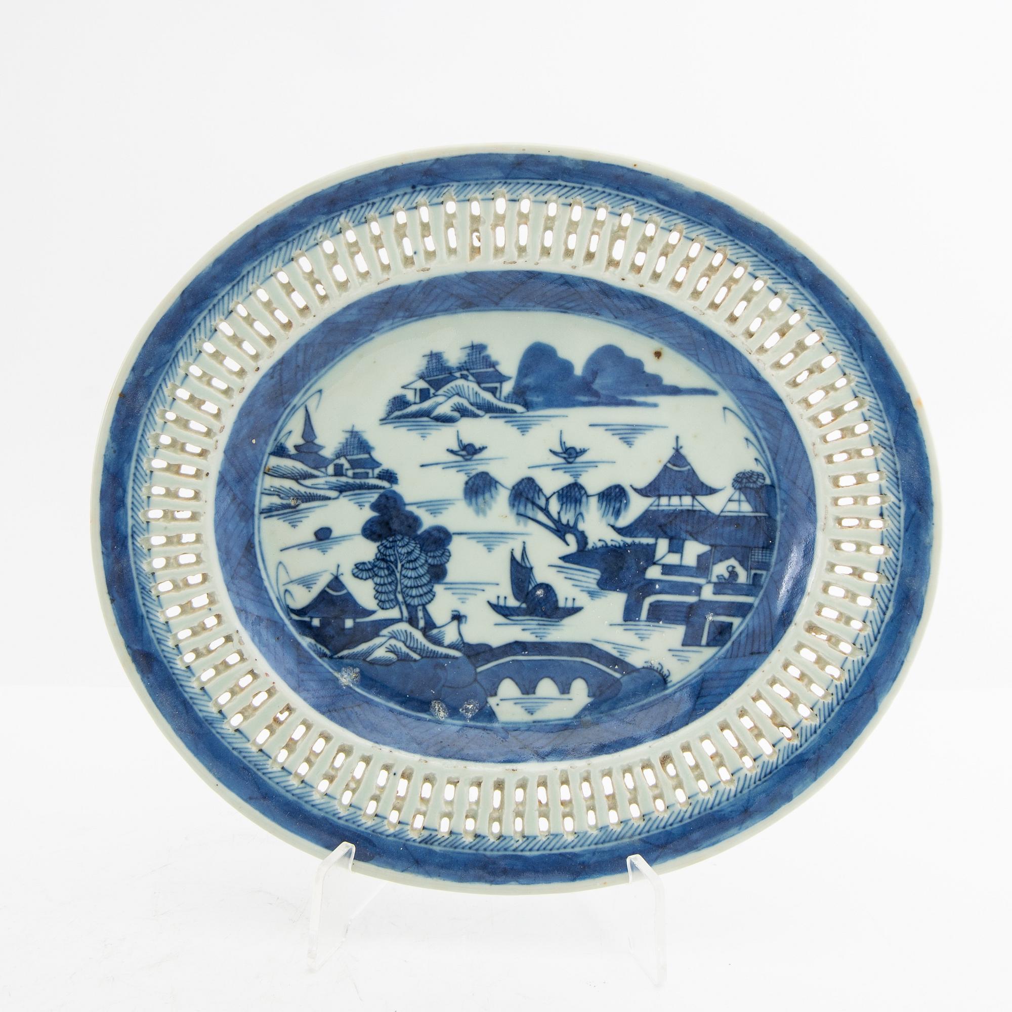 Galleried bowl China 19th century porcelain.