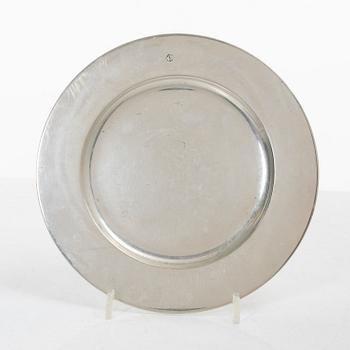 Three silver dishes,  with mark of GAB / CG Hallberg, Stockholm.