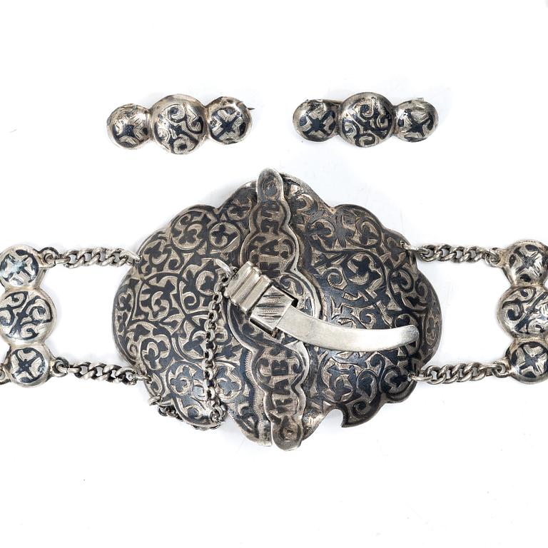 Belt/waistband and two brooches, silver, Russia 1896–1908.
