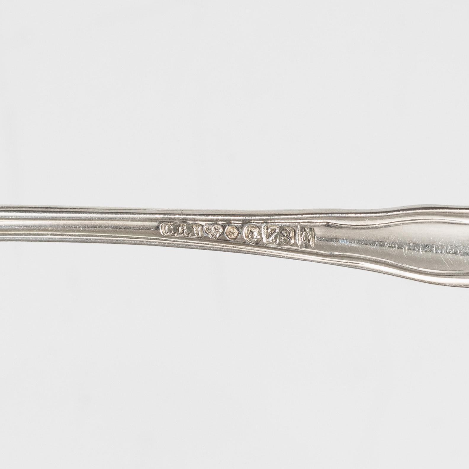C.G. Hallberg, Skedar, 21 st, silver,  "Hallbergs Chippendale", Stockholm, bl a 1950.