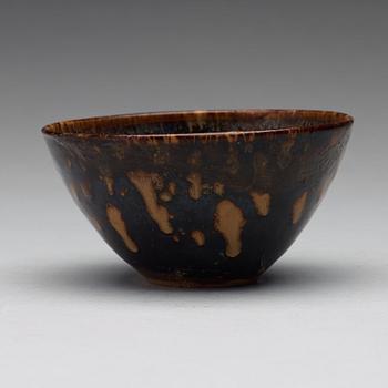 A Jizhou tortoiseshell-glazed bowl, Song dynasty (960-1279).