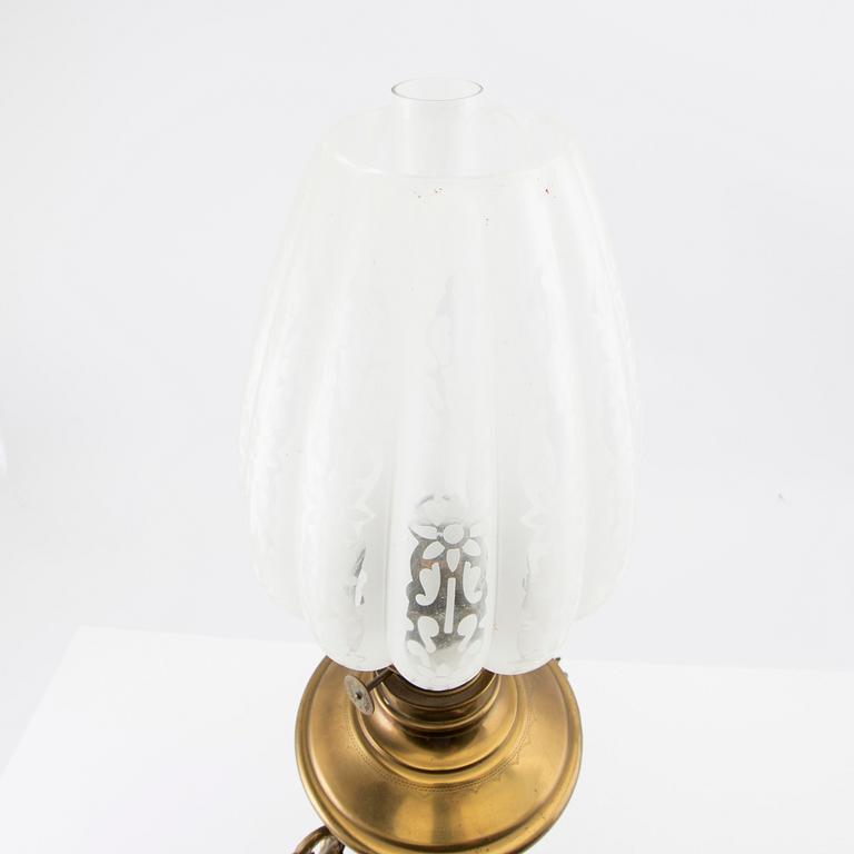 Kerosene lamp from the turn of the 20th century.