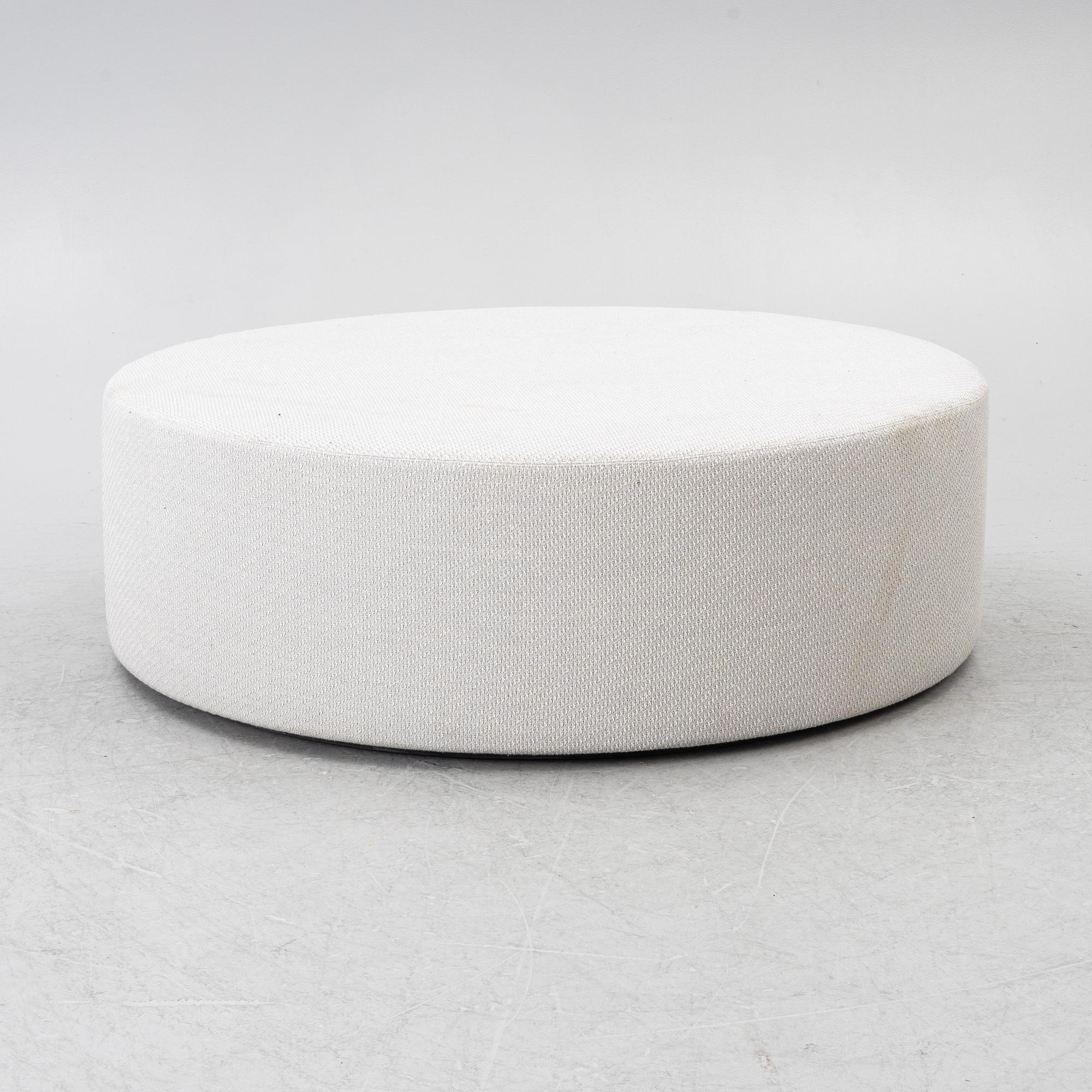 Philipp Mainzer + Farah Ebrahimi, "Kerman Pouf" E15, contemporary.