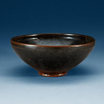 A brown and black glazed bowl, Song dynasty (960-1279).