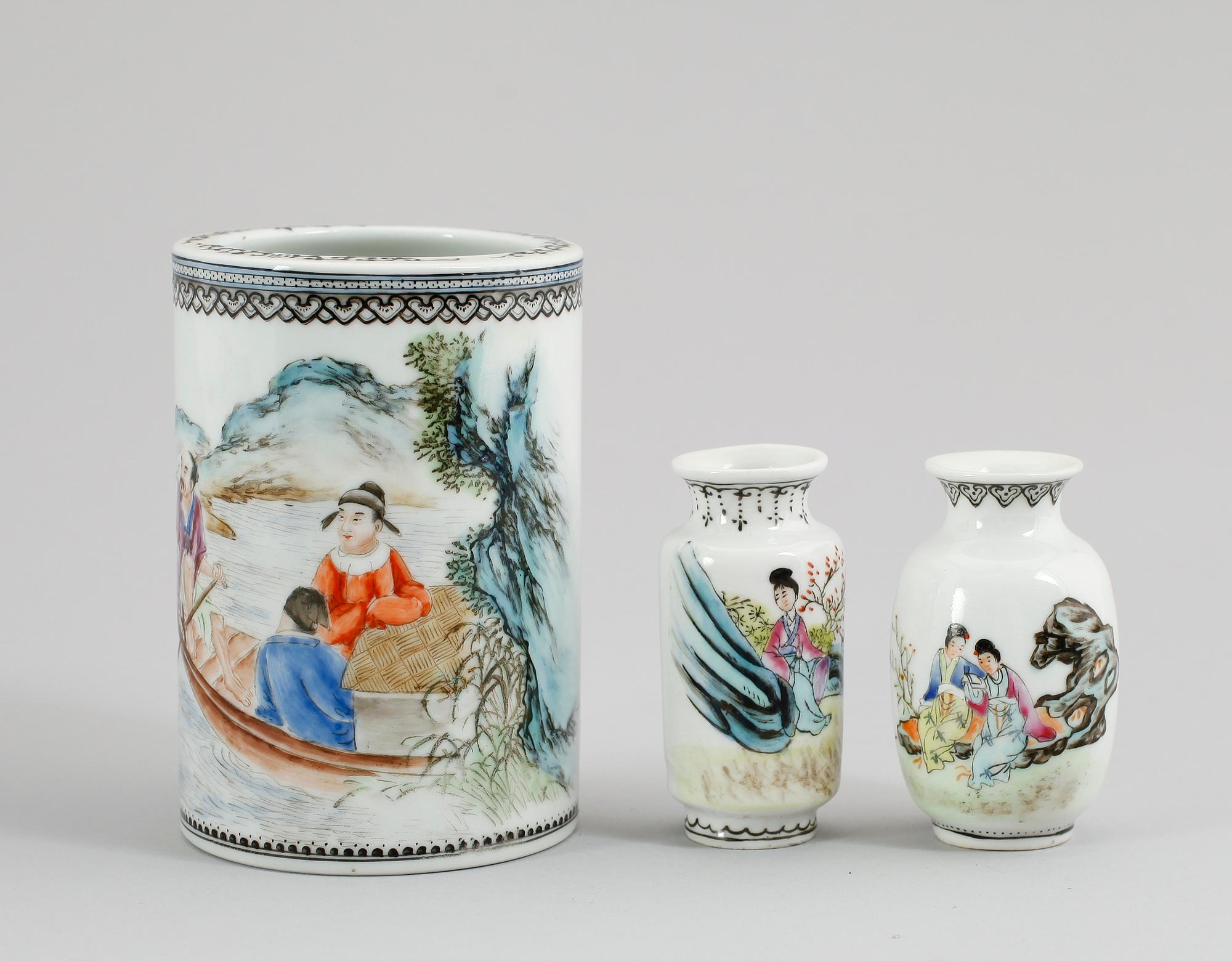 VASER, 3 st, porslin, Kina, 1900-tal.