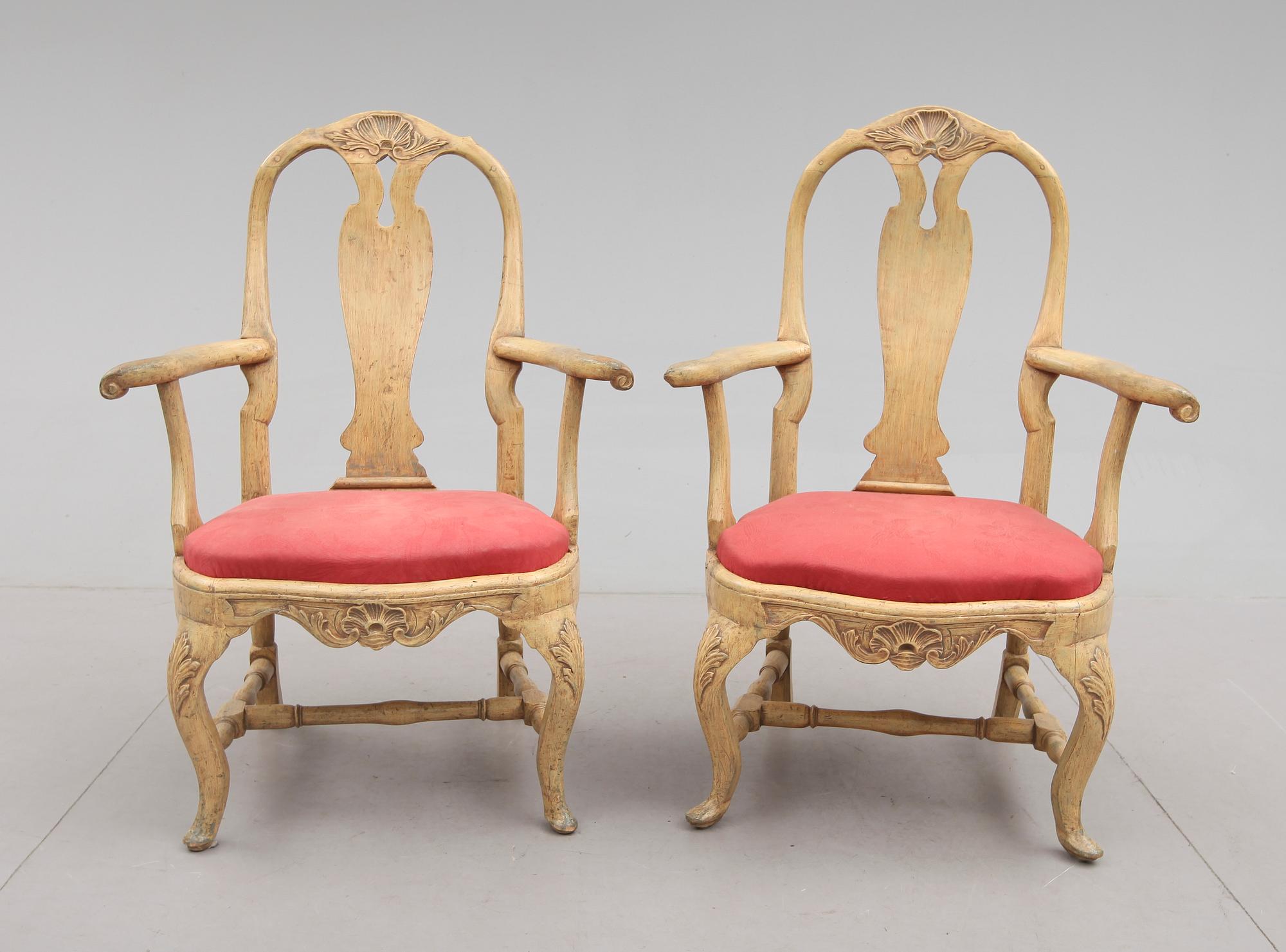 KARMSTOLAR, 1 par, rokoko, 1700-tal.