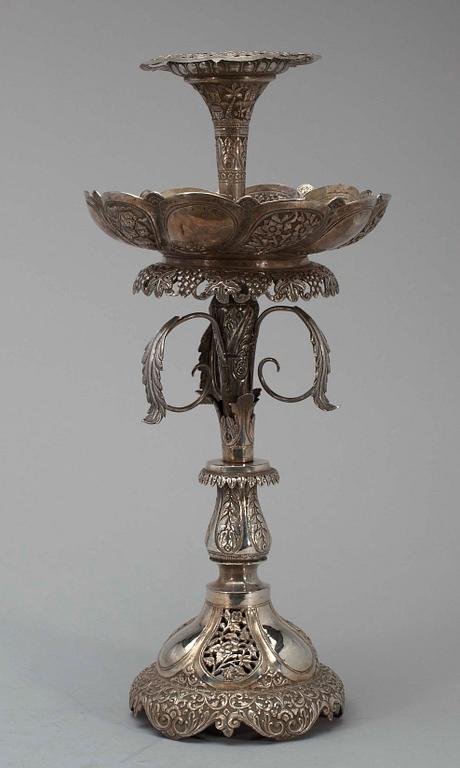BORDSDEKORATION, silver, 1900-tal. Tot. vikt ca 743g.
