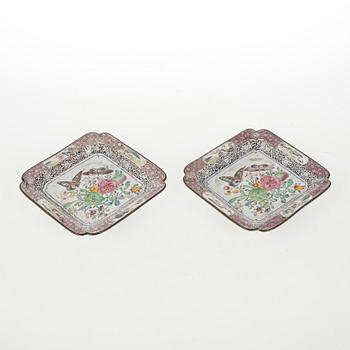 FAT, ett par, emalj på koppar, Kina, 1700-tal.