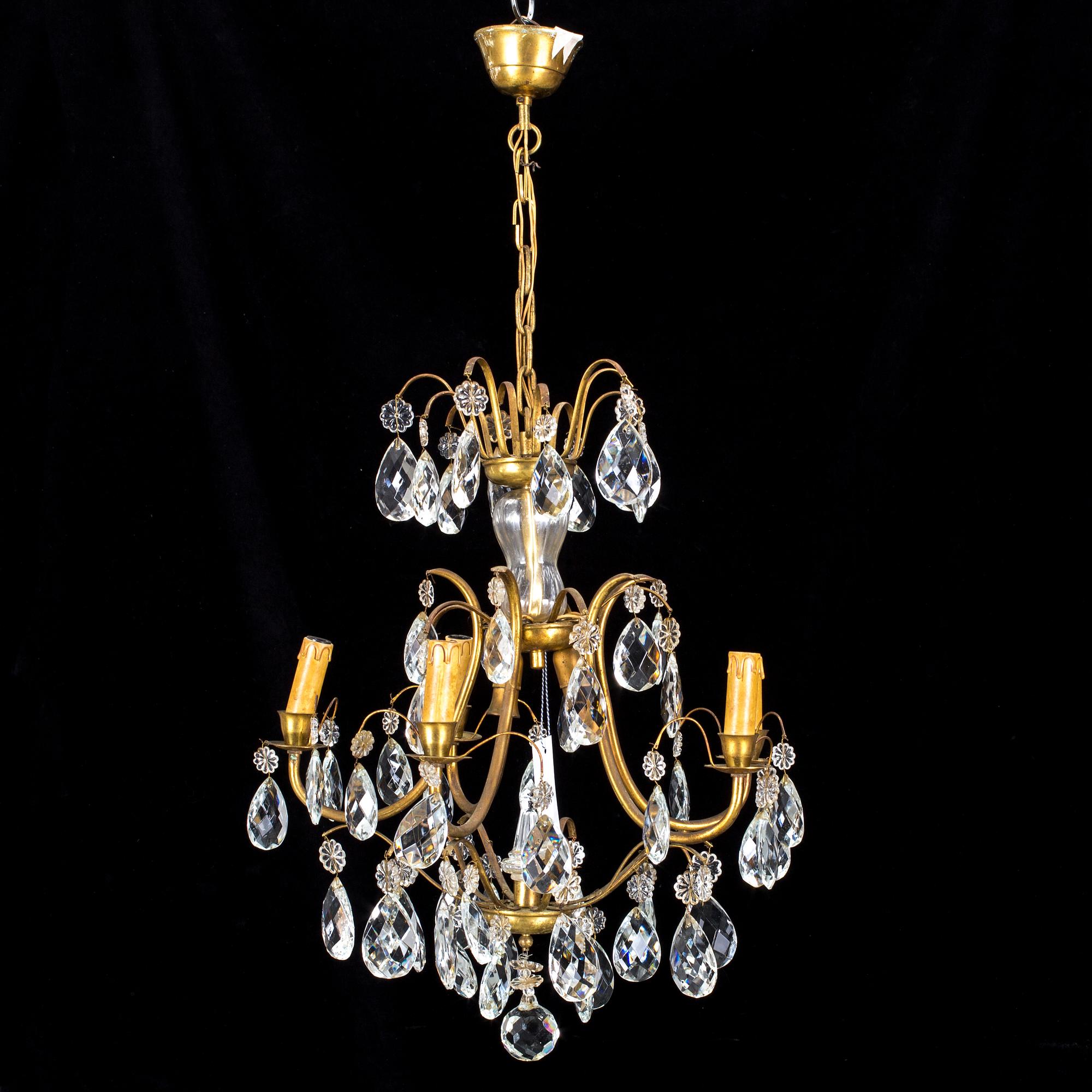 LJUSKRONA, rokokostil, 1900-talets första hälft.