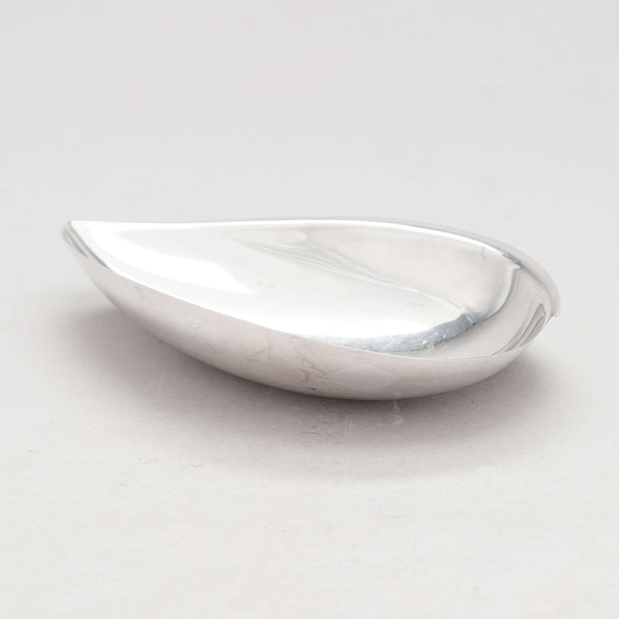 Tapio Wirkkala, skål, silver, "Lieve", stämplad TW, Kultakeskus, Tavastehus 1955.