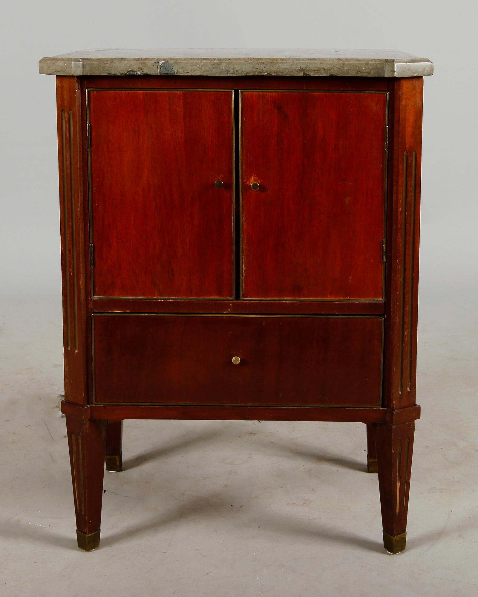 POTTSKÅP, gustaviansk stil, 1800-tal.